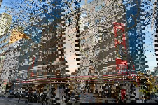 Charing Cross Road, WC2H